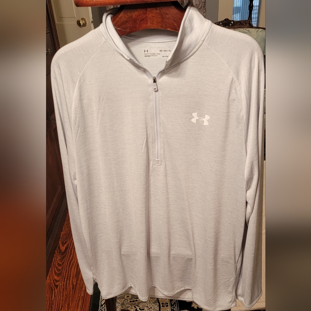 NWT Under Armour Men's Light HeatGear Long Sleeve Shirt Size XL